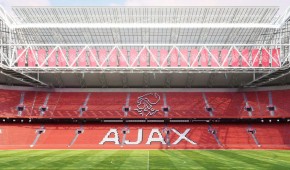 Amsterdam Arena - Vue tribune principale avec nouvelles couleurs de sièges - copyright Ajax.nl
