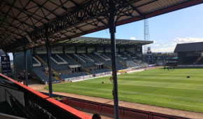 Dens Park - Tribunes - copyright OStadium.com