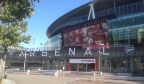 Emirates Stadium - Vue de la boutique - copyright OStadium.com