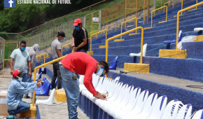 Estadio Nacional de Fútbol de Nicaragua - Installation de nouveaux sièges