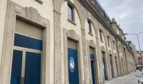 Gewiss Stadium - Façade de côté - copyright OStadium.com