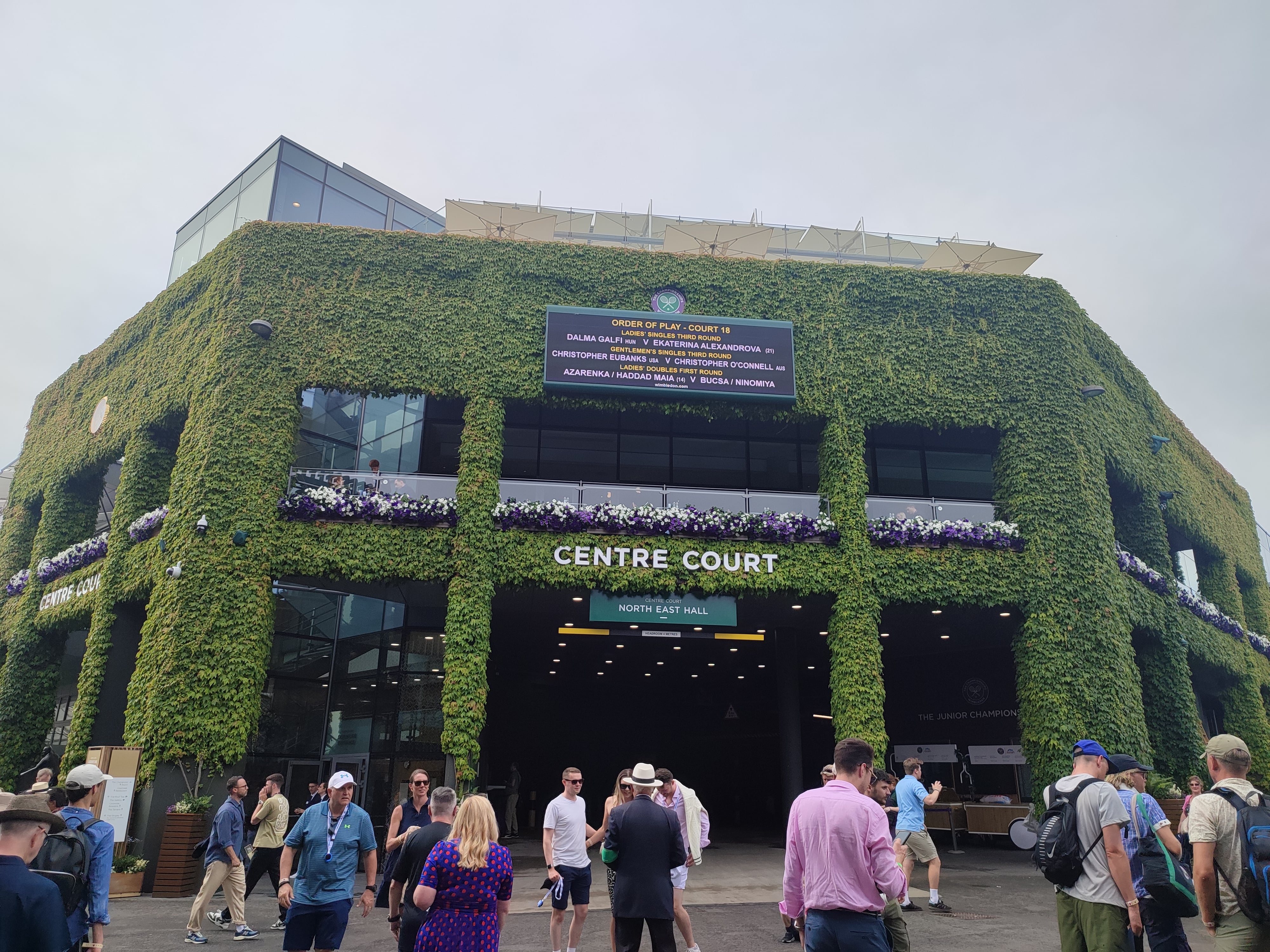 <p>Quelle merveille de tomber sur ça en rentrant dans Wimbledon.</p>
