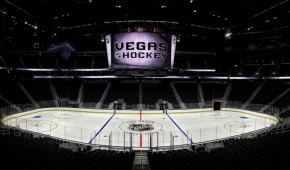 T-Mobile Arena - Patinoire en place - juillet 2016